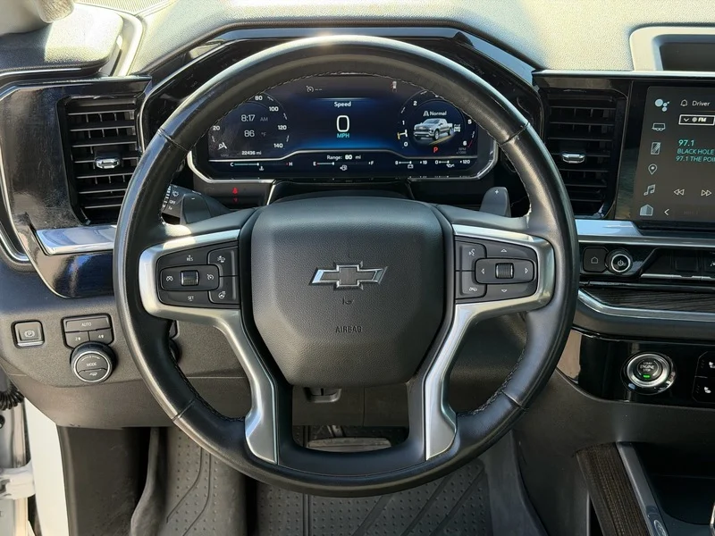Used 2024 Summit White Chevrolet RST image 15