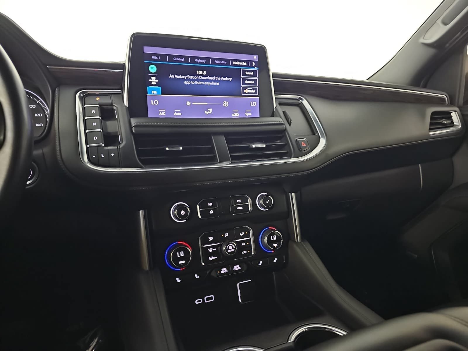 Used 2021 Black Chevrolet Z71 image 20
