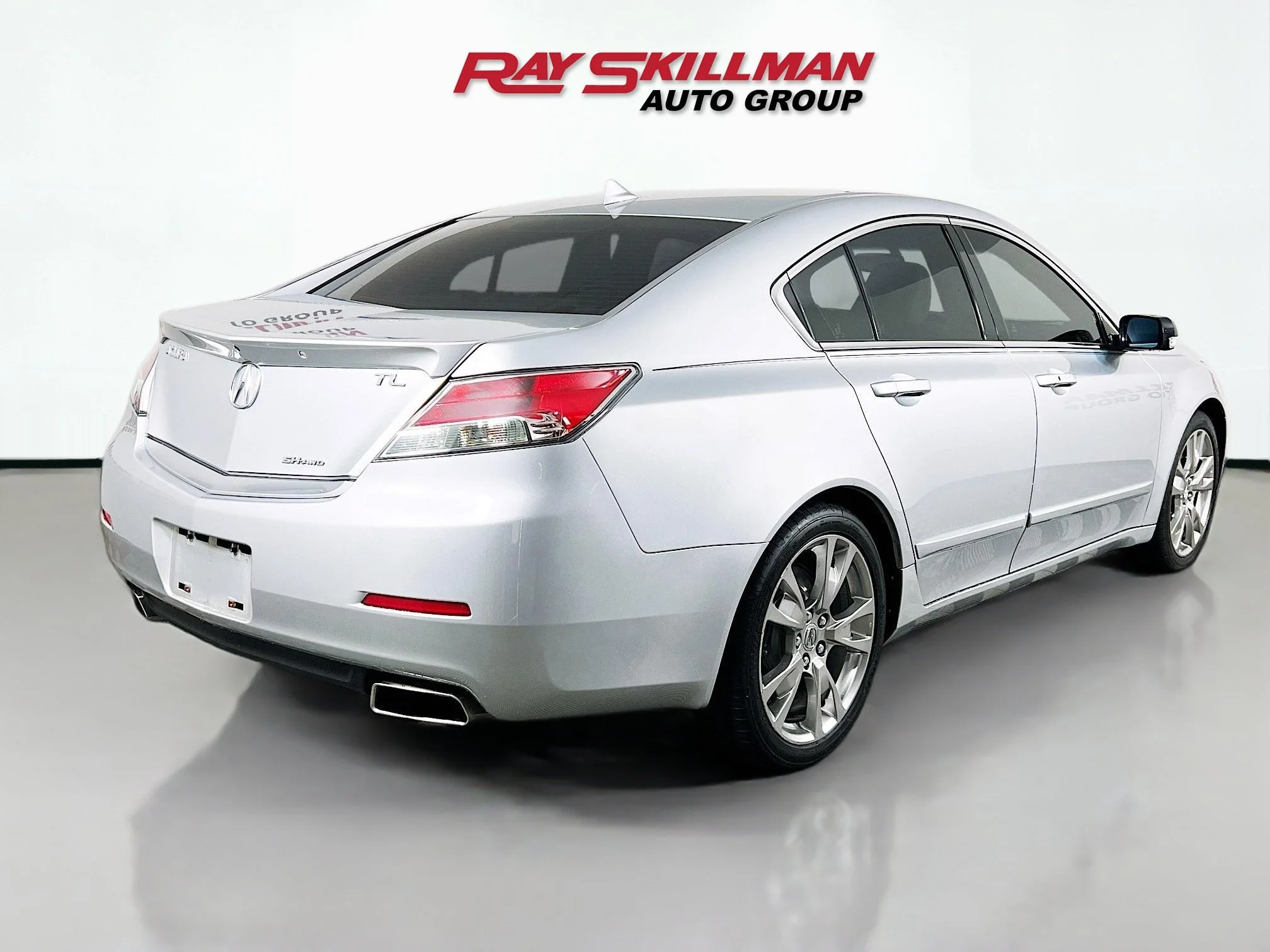 Used 2012 Silver Acura ADVANCE AUTO image 7