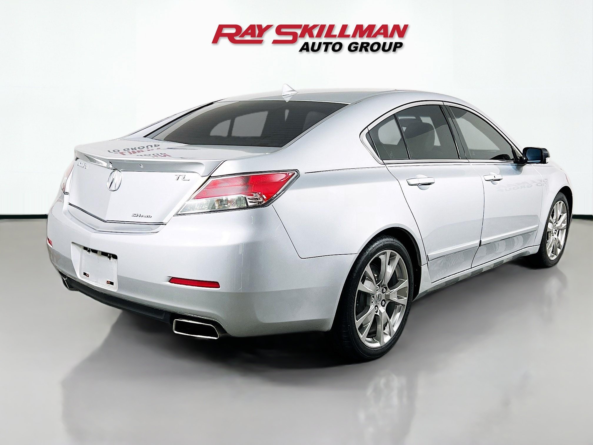 Used 2012 Silver Acura ADVANCE AUTO image 7