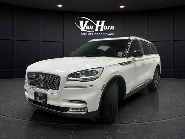 Used 2023 Pristine White Metallic Tri-Coat Lincoln Reserve image 3