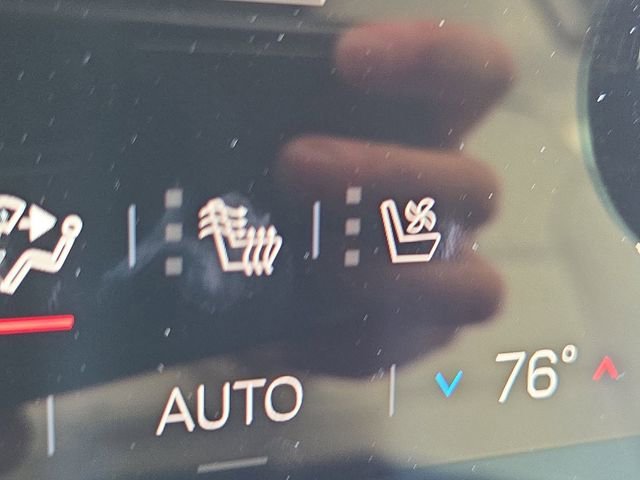 2026 GMC Acadia Denali - Photo 13
