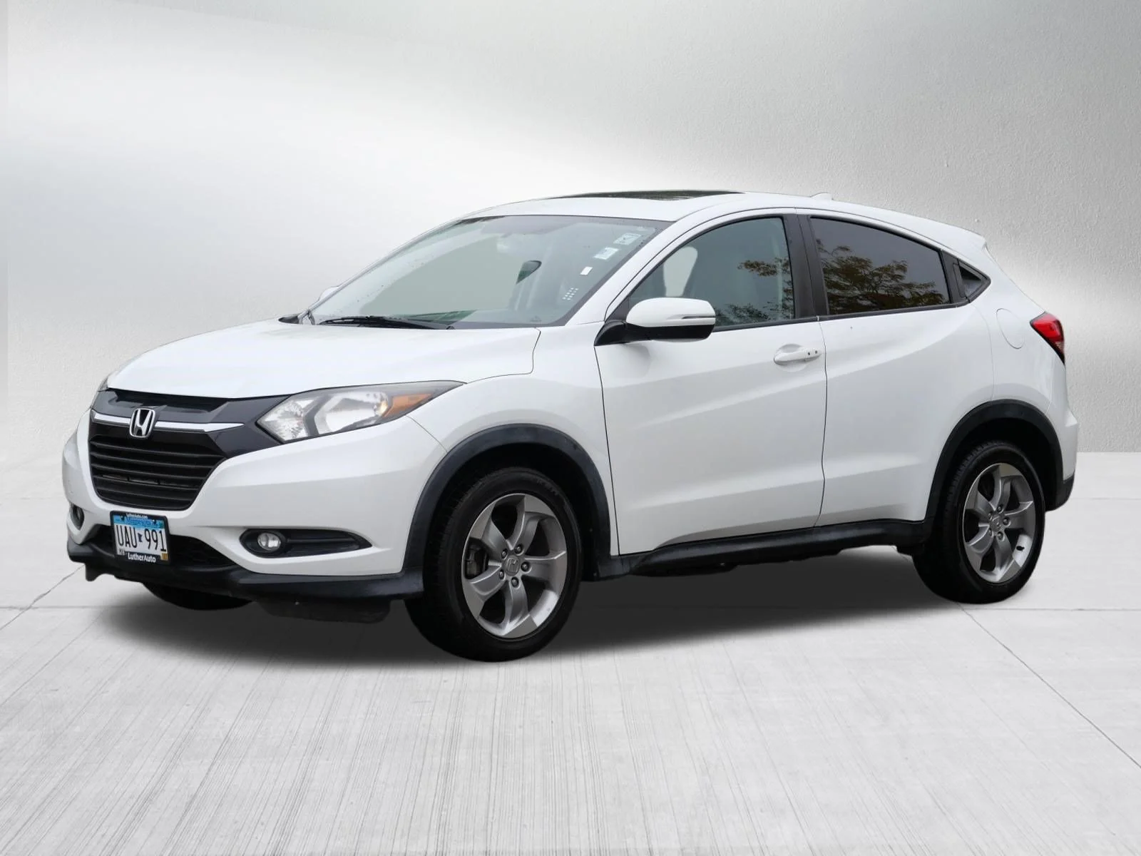 Used 2016 White Orchid Pearl Honda EX image 3