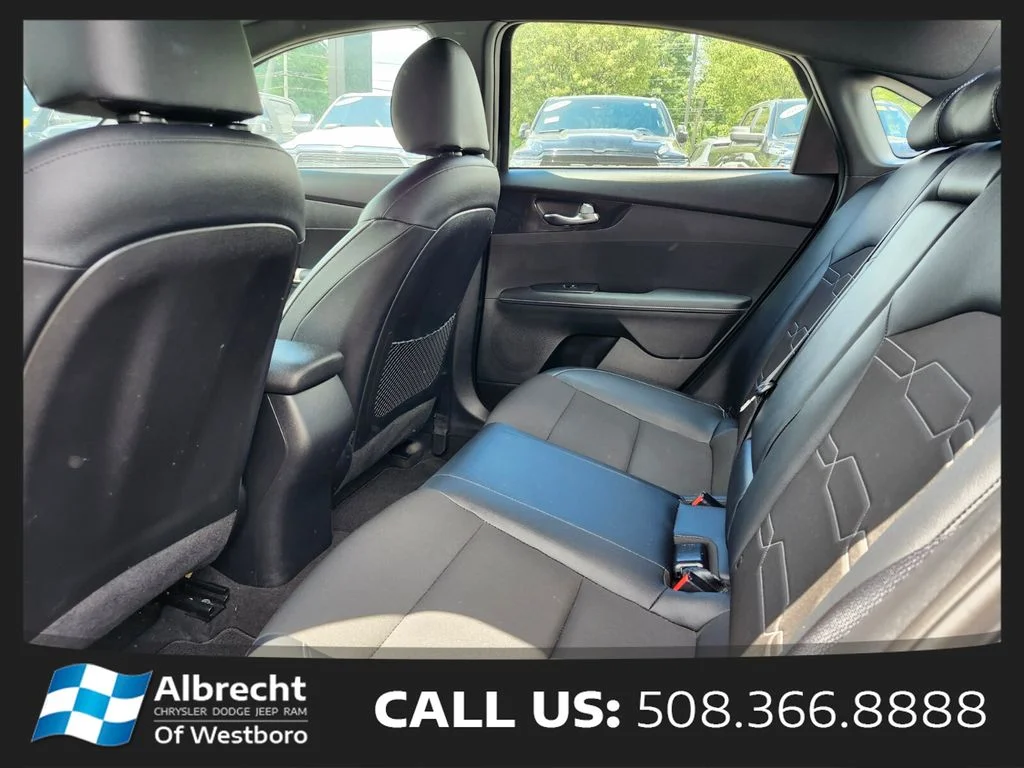 Used 2023 Black Kia GT-Line image 16