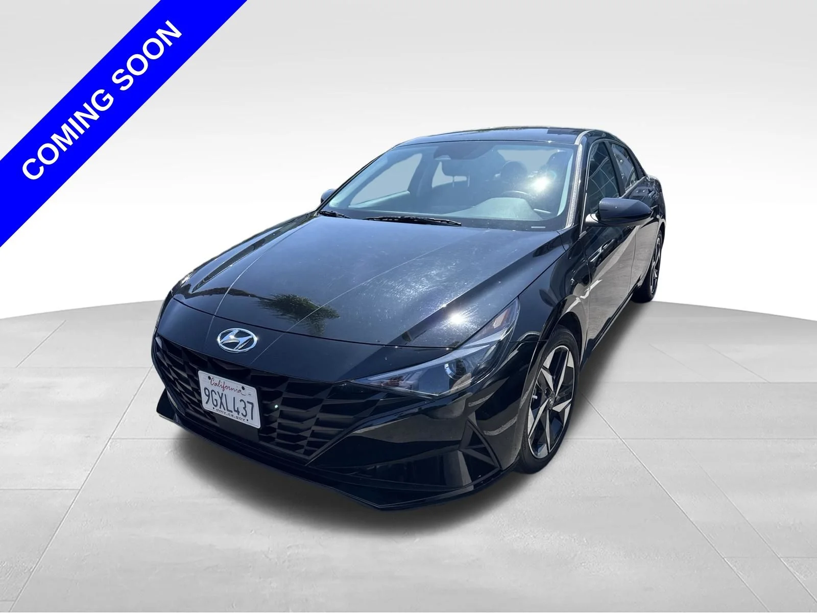 Used 2023 Black Hyundai SEL image 1