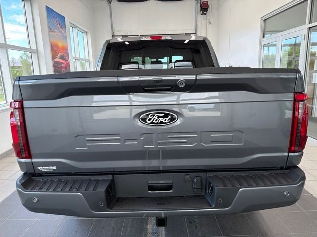 New 2026 Carbonized Gray Metallic Ford XLT image 10