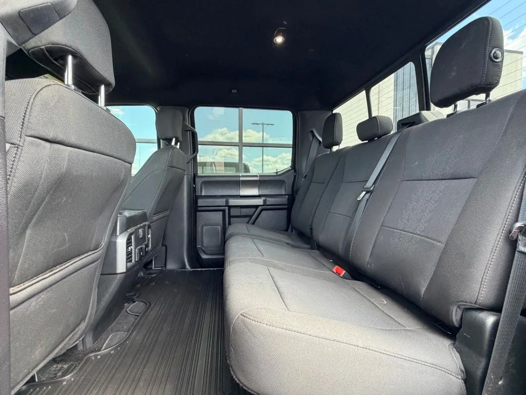 Used 2018  Ford XLT image 8
