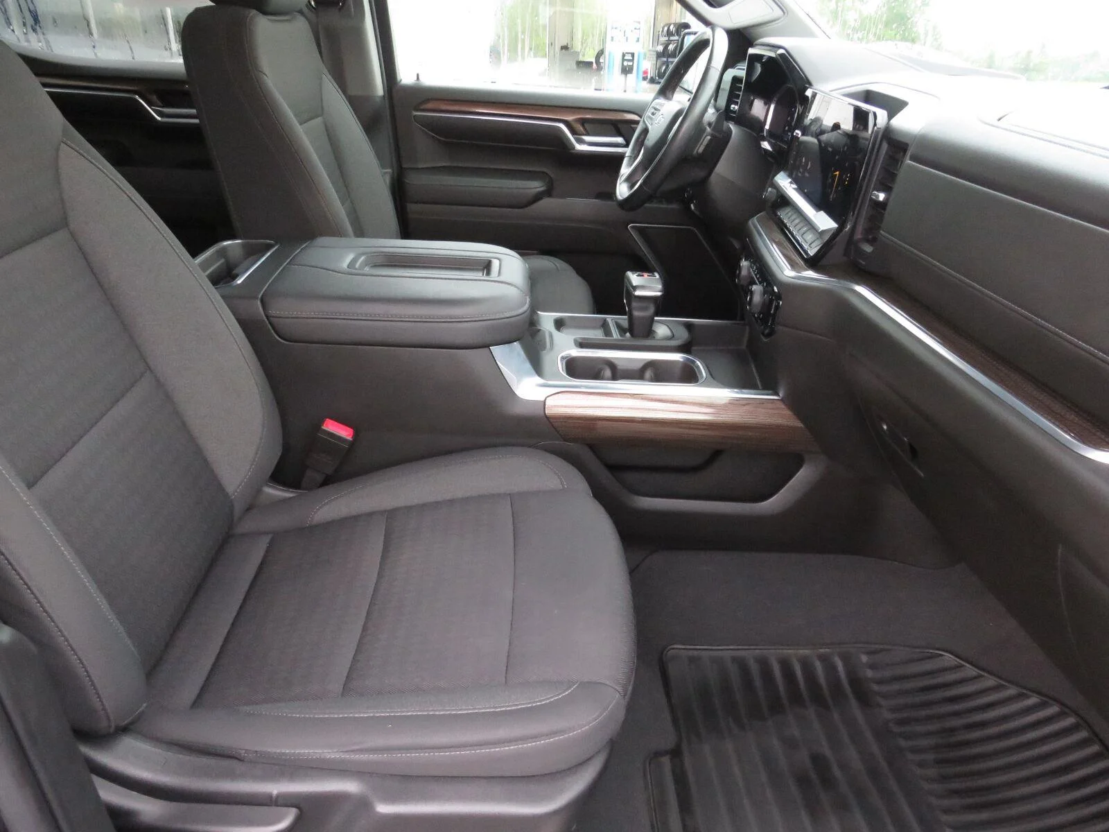 Used 2022 DARK ASH METALLIC Chevrolet RST image 19