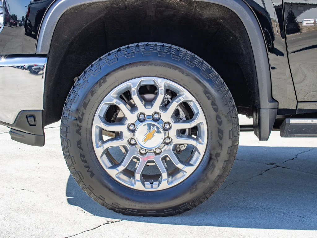 Used 2024 BLACK Chevrolet LTZ image 5