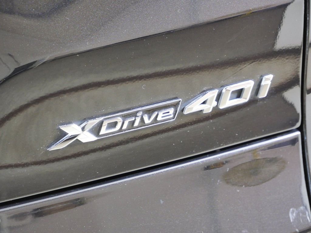 Certified Used 2024 Black Sapphire Metallic BMW xDrive40i image 15