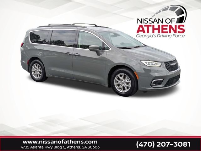2022 Chrysler Pacifica Touring L's photo