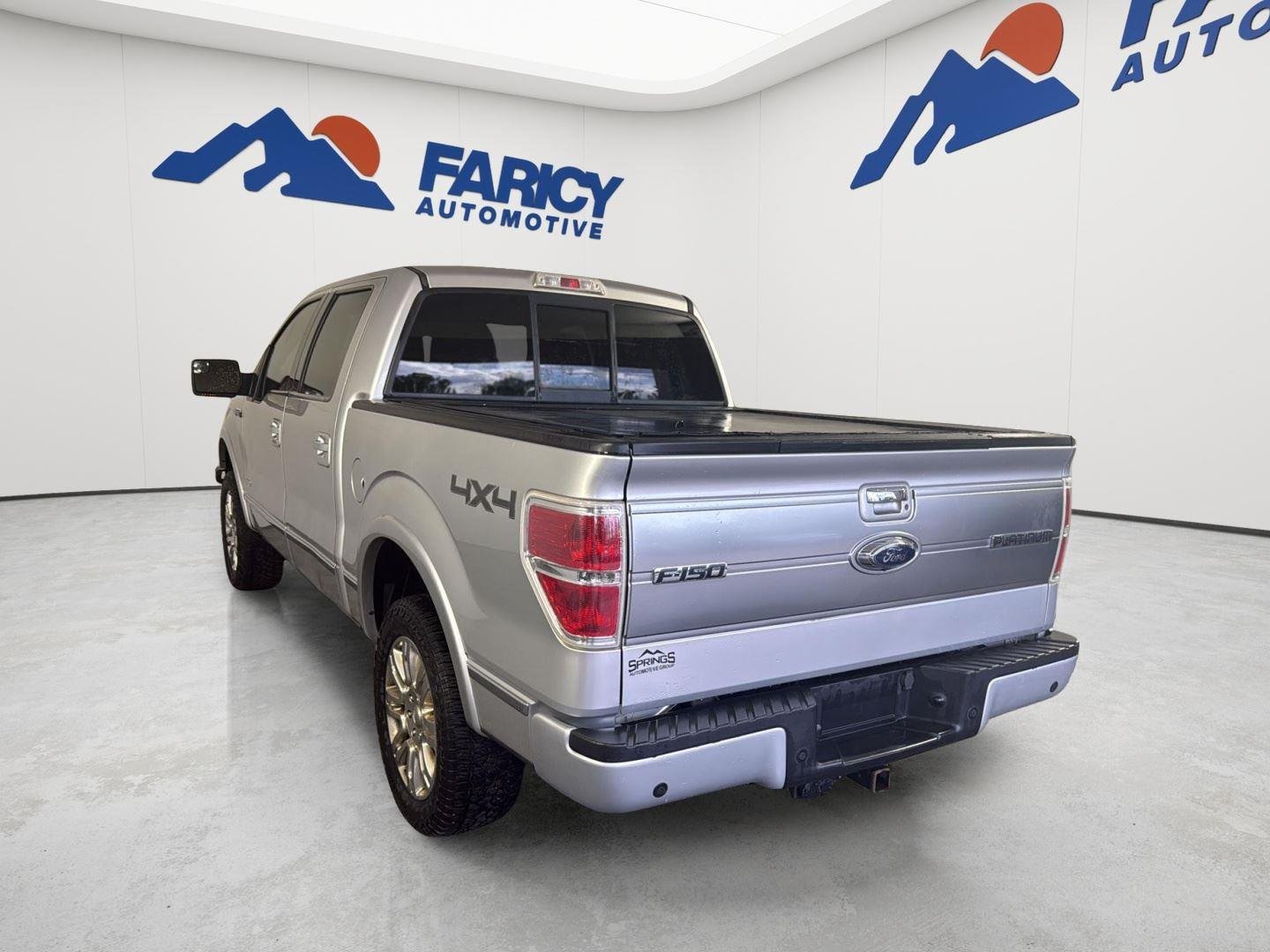 Used 2013 Ingot Silver Metallic Ford Platinum image 10