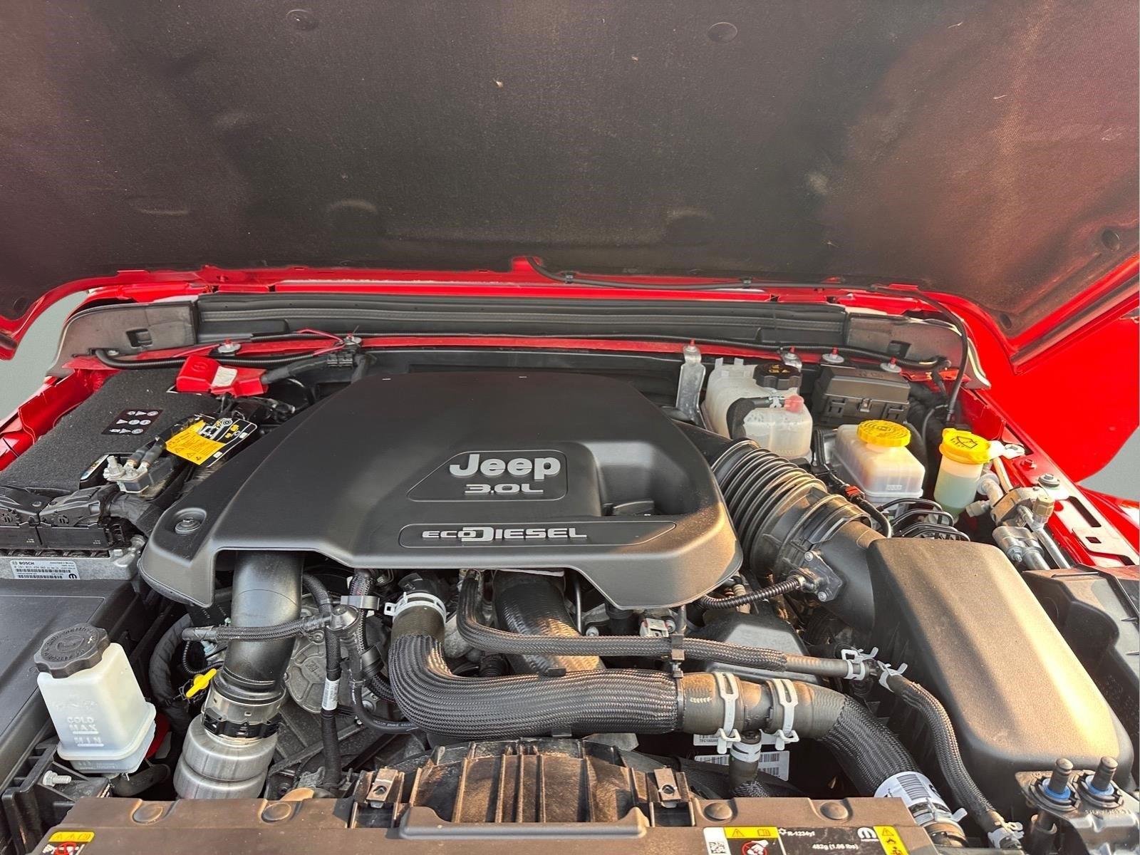 Used 2023 Firecracker Red Clearcoat Jeep Rubicon image 29