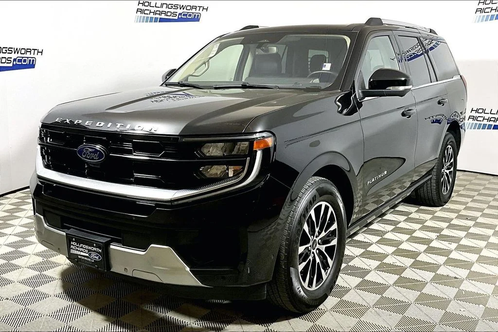 2025 Ford Expedition Platinum 4x4's photo
