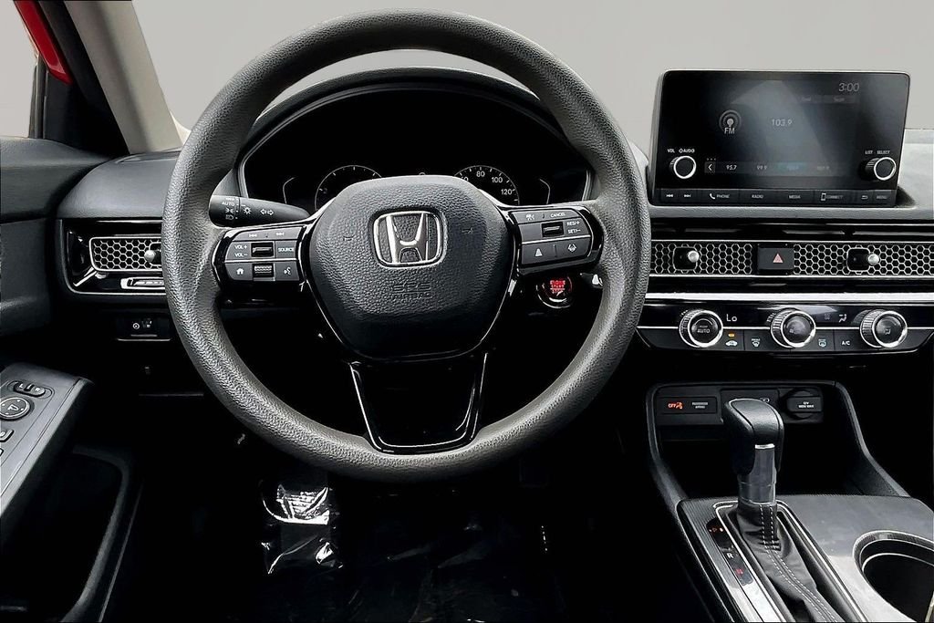 Used 2025  Honda LX image 8