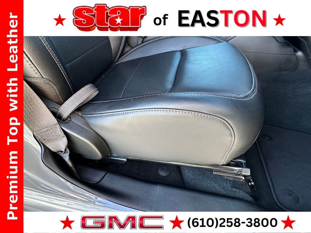 Used 2023 Gray Jeep Sahara 4x4 image 12