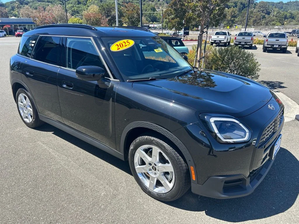 Used 2025 Midnight Black II Metallic MINI Iconic image 7