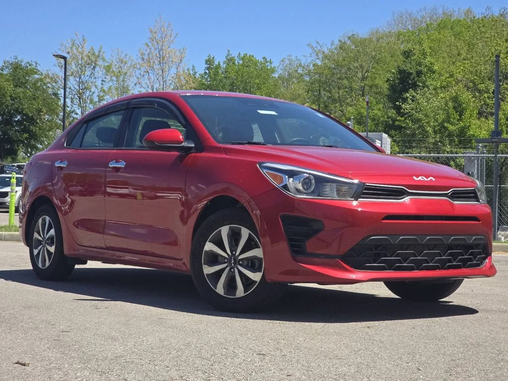 2023 Kia Rio S iVT's photo