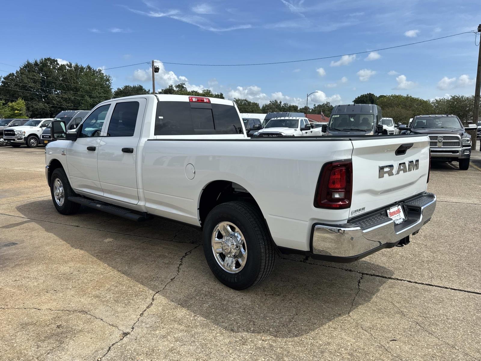 New 2026 Bright White Clearcoat RAM Tradesman image 4