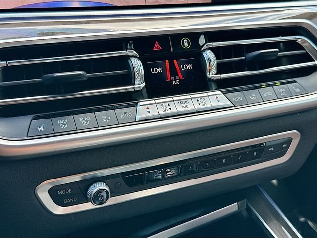 Used 2020 Blue BMW M50i image 16