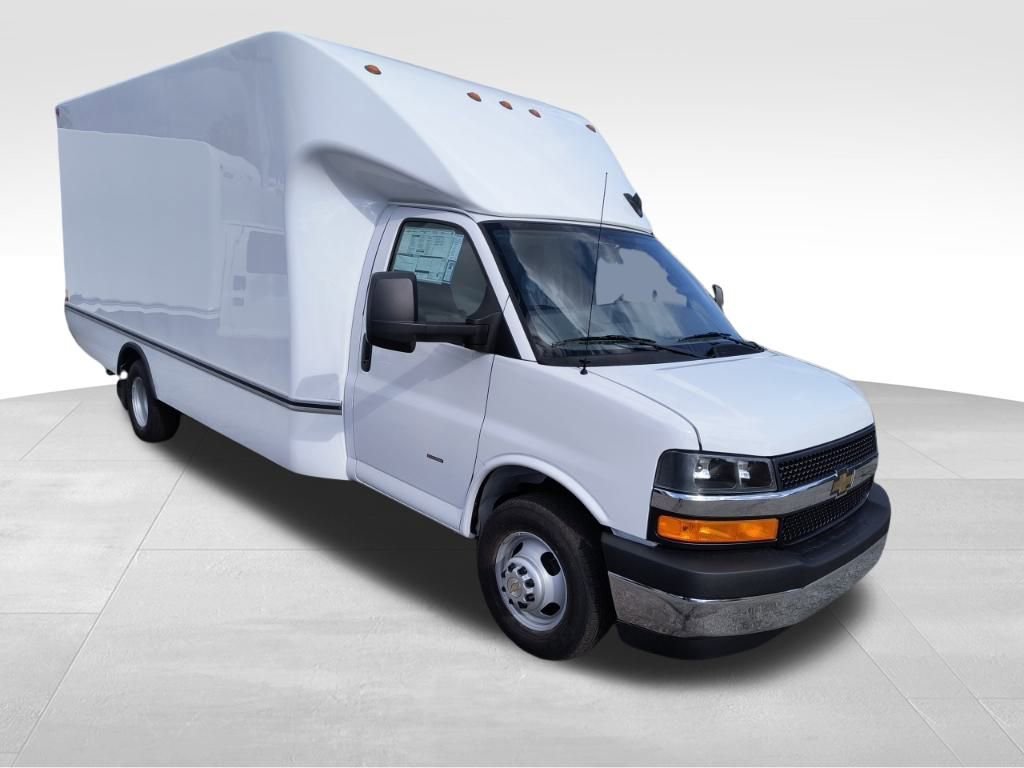 2025 Chevrolet Express 3500 177" WB's photo