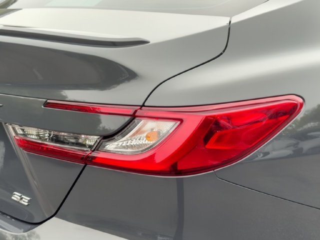 Certified Used 2025  Toyota SE image 11