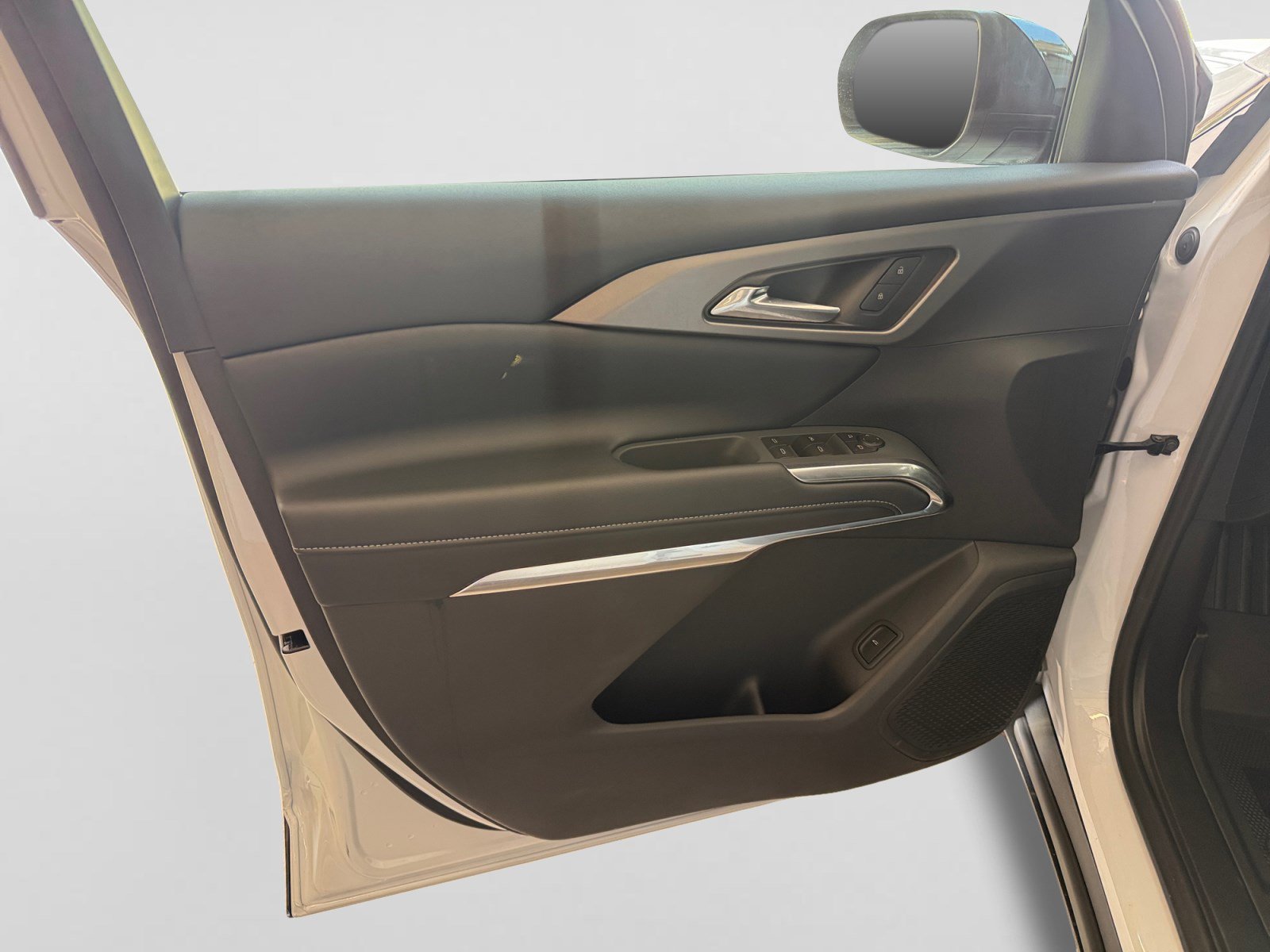 2027 Chevrolet Traverse LT - Photo 10
