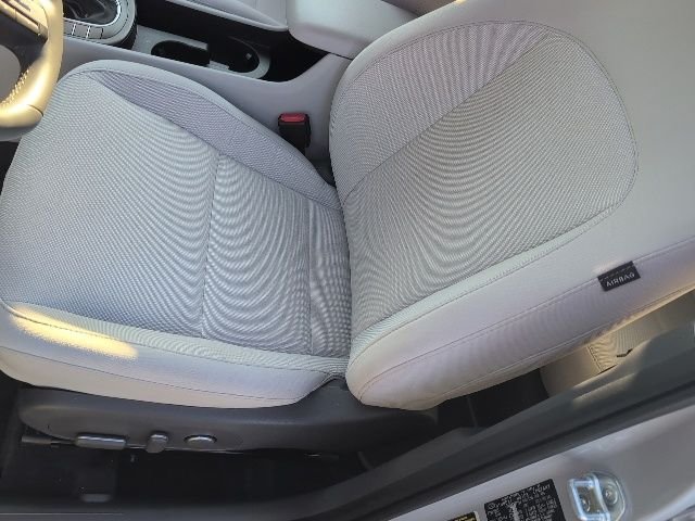 Used 2025 Gray Hyundai SEL image 20