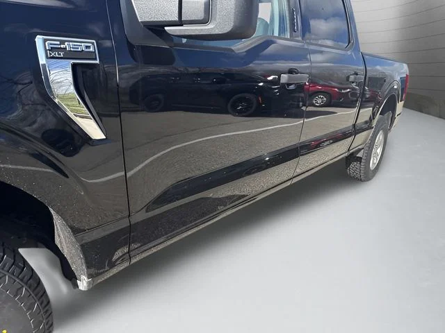 Used 2023 Black Ford XLT image 24