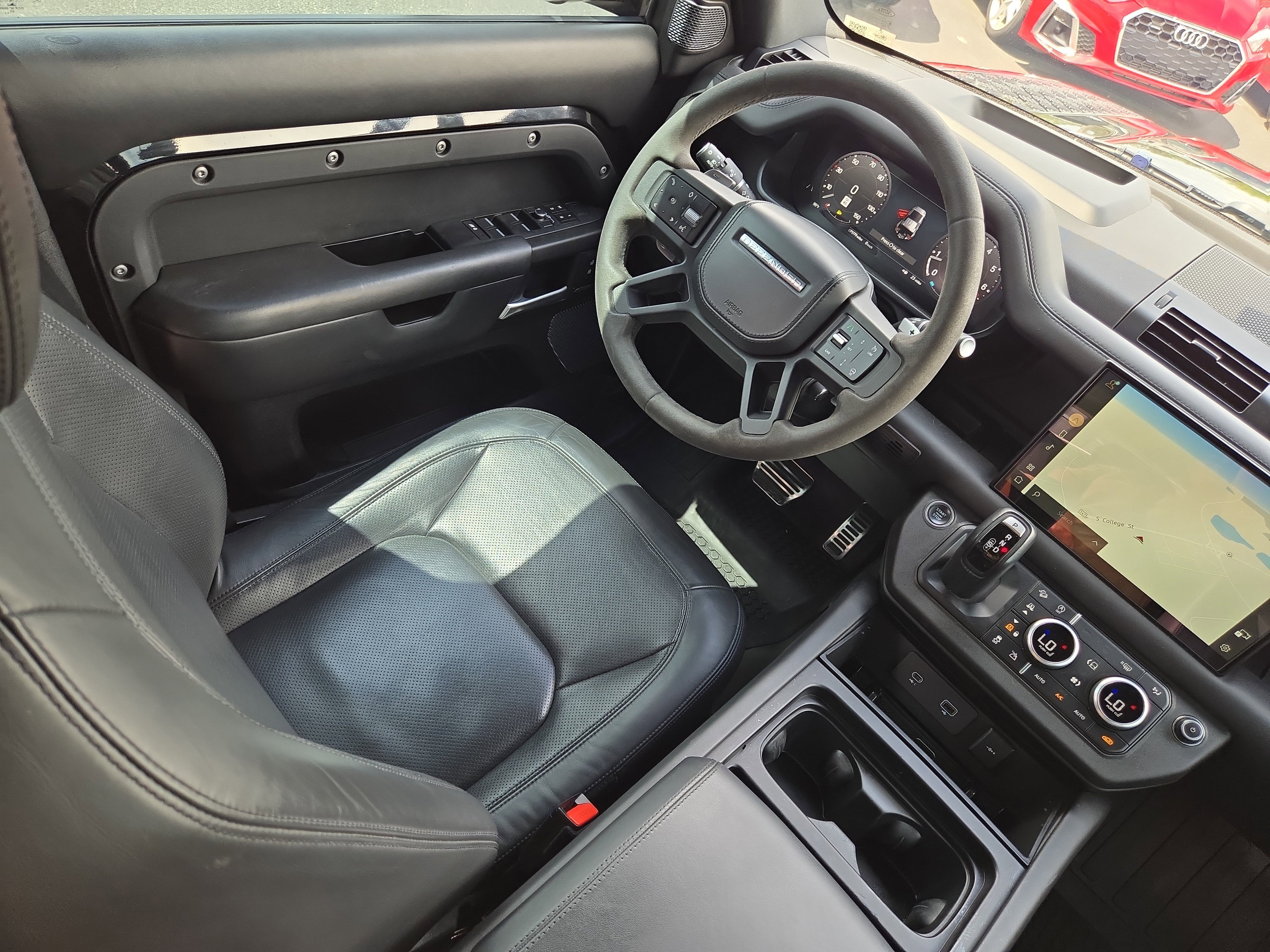 Used 2023 Black Land Rover V8 image 20