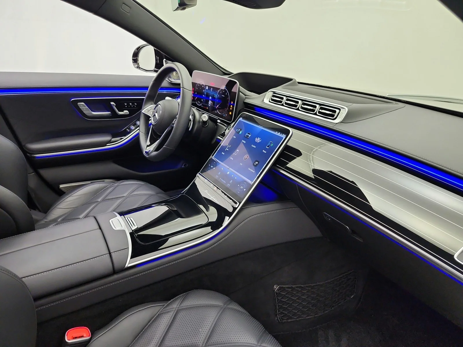 Certified Used 2023 Obsidian Black Mercedes-Benz Maybach S 680 4MATIC® Sedan image 22