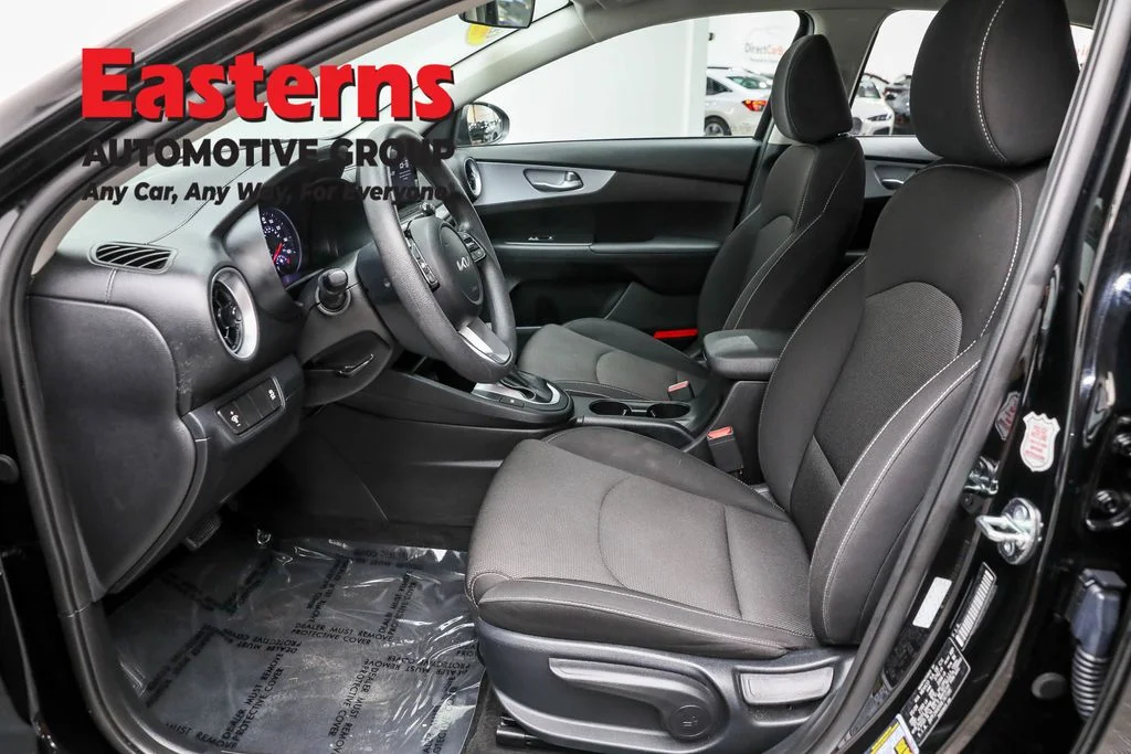 Used 2024 Black Kia LXS image 14