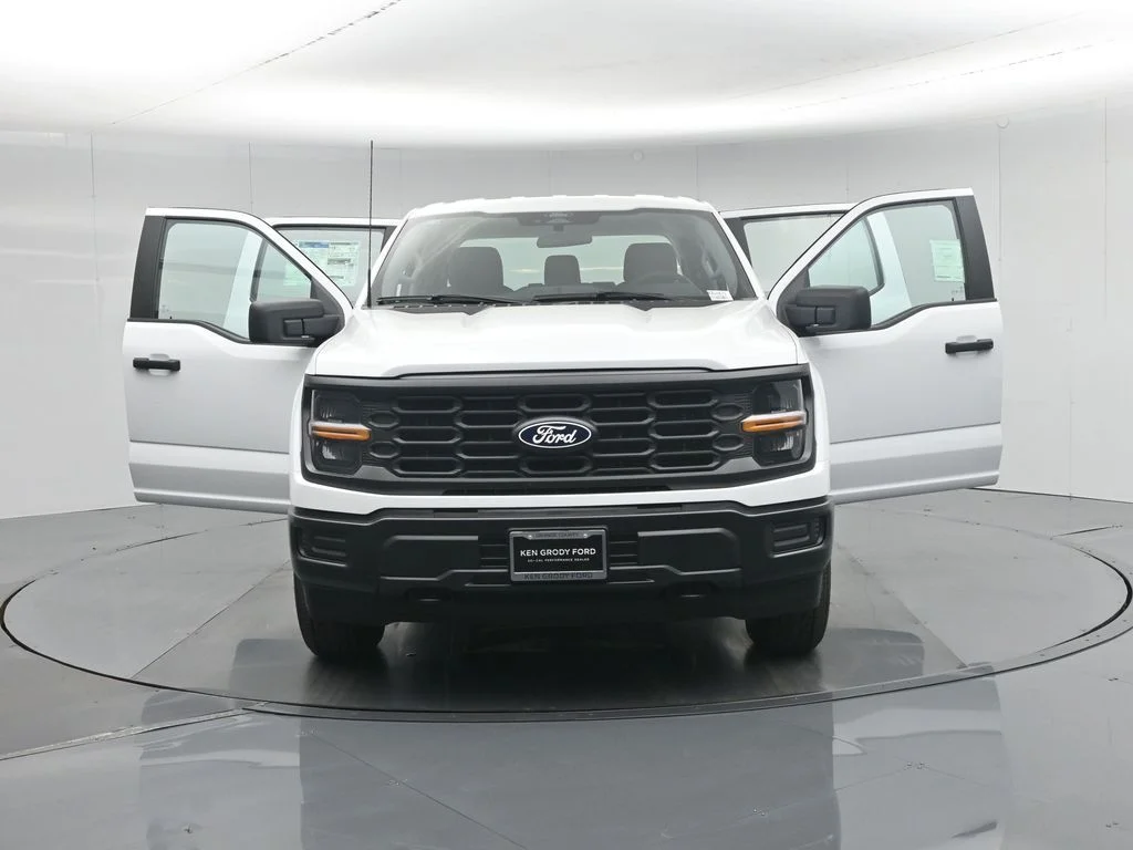 New 2026 Oxford White Ford XL image 28
