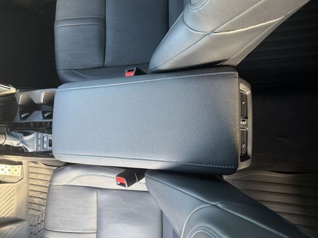 2025 Toyota Camry XSE - Photo 25