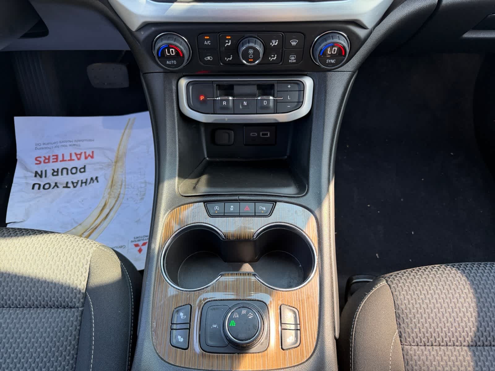Used 2023 Volcanic Red Tintcoat GMC SLE image 13