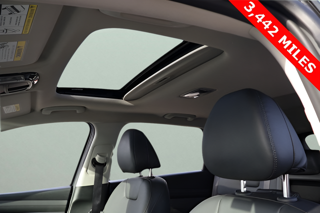 Used 2025 Gray Hyundai SEL Convenience image 13