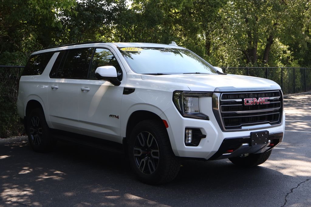 2023 GMC Yukon XL AT4 - Photo 13