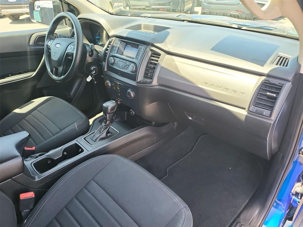 Used 2020 Blue Ford XL image 19