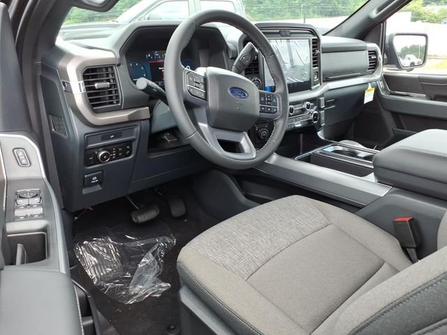 New 2026 Carbonized Gray Metallic Ford XLT image 24