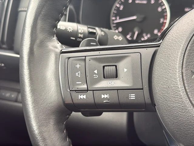 Used 2024 Gray Nissan SL image 39