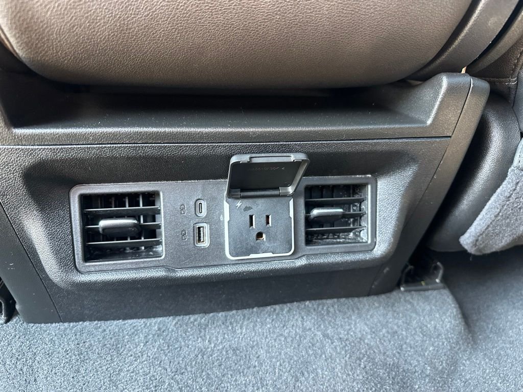 2025 GMC Sierra 1500 SLT - Photo 26