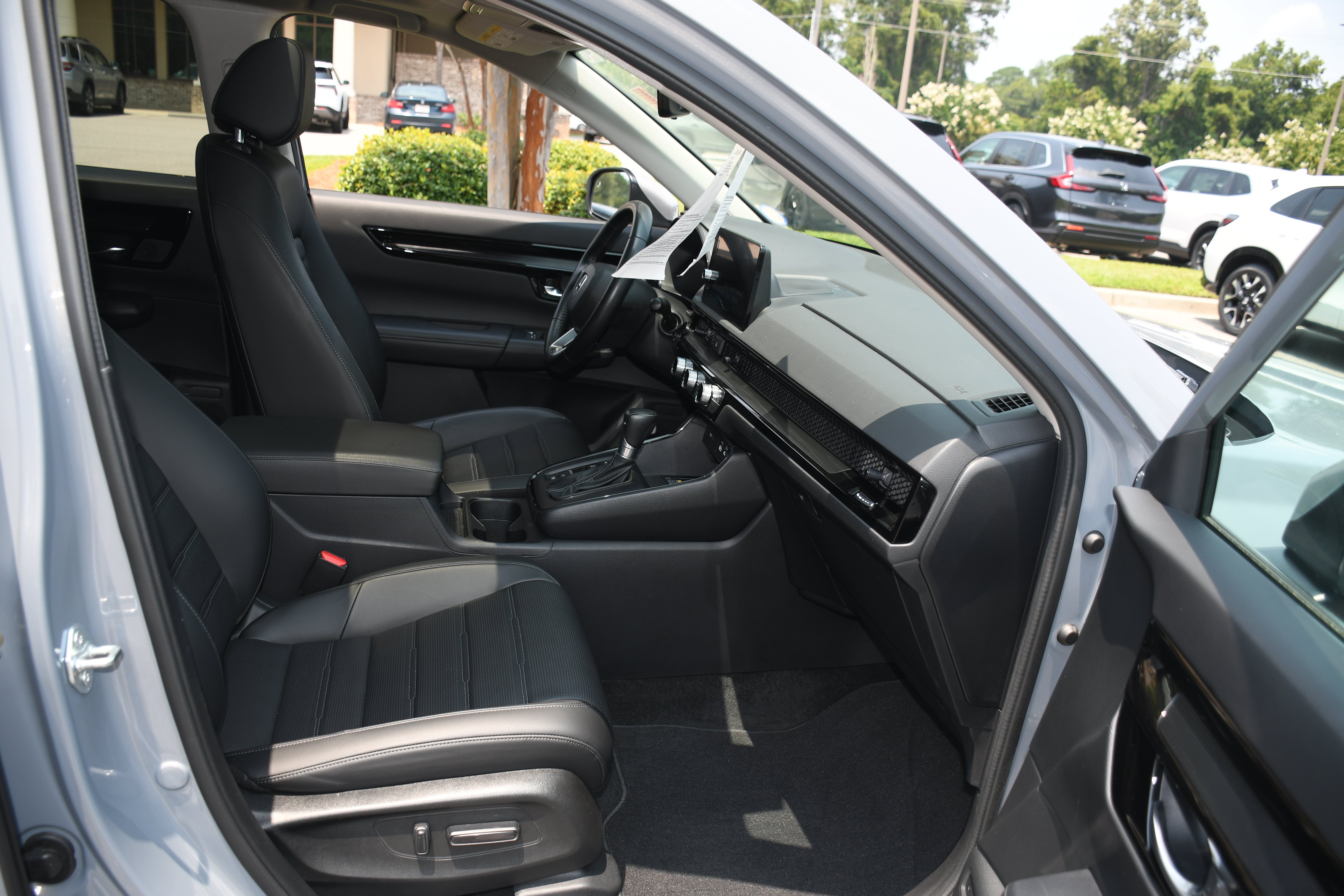 Used 2025  Honda EX-L image 22