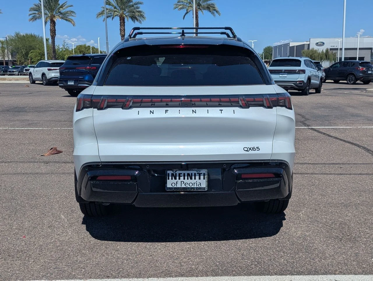 New 2027 2T RAD WHT INFINITI Autograph AWD image 4