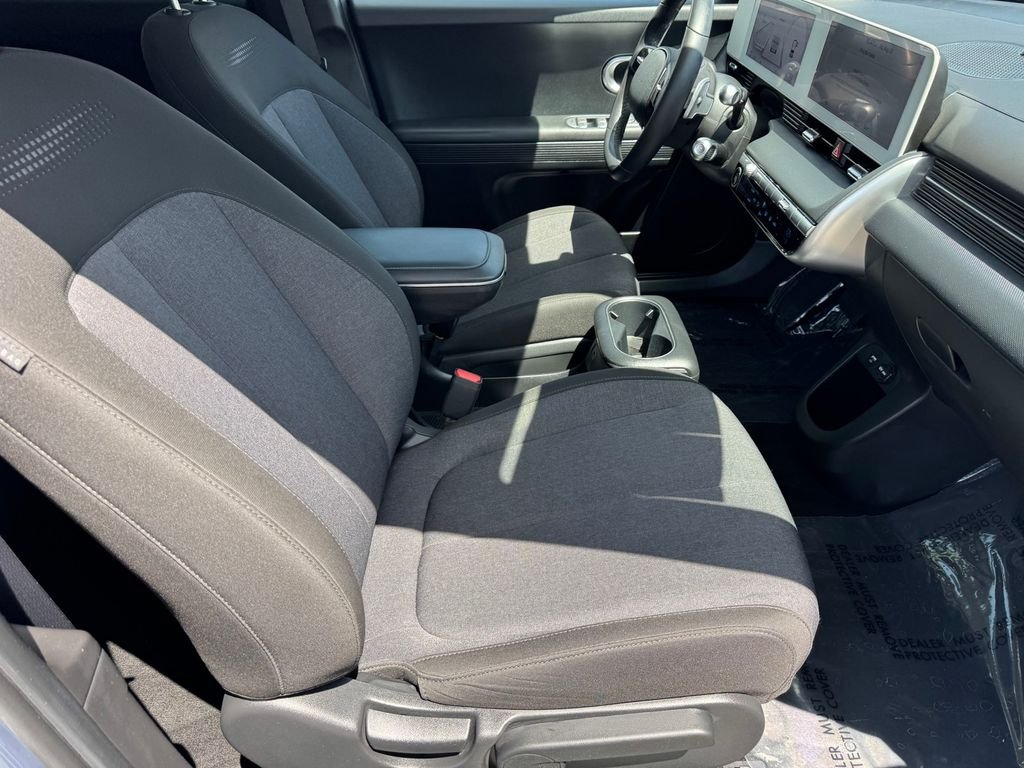 Certified Used 2024 Green Hyundai SE image 7