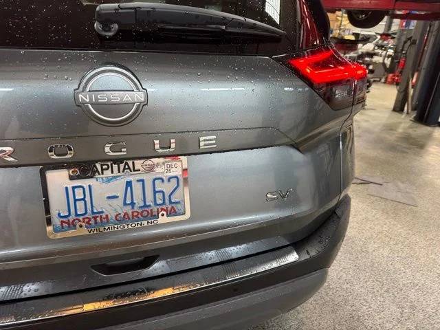 Used 2023 Gray Nissan SV image 3