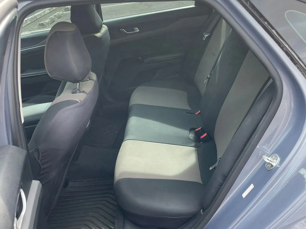Used 2022 Silver Kia LX image 9