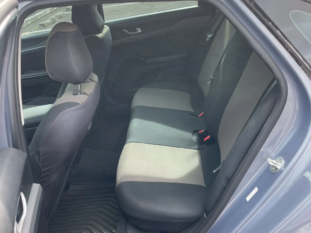 Used 2022 Silver Kia LX image 9