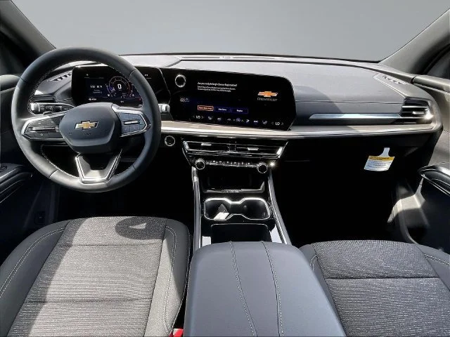 New 2027 Sterling Gray Metallic Chevrolet LT image 5
