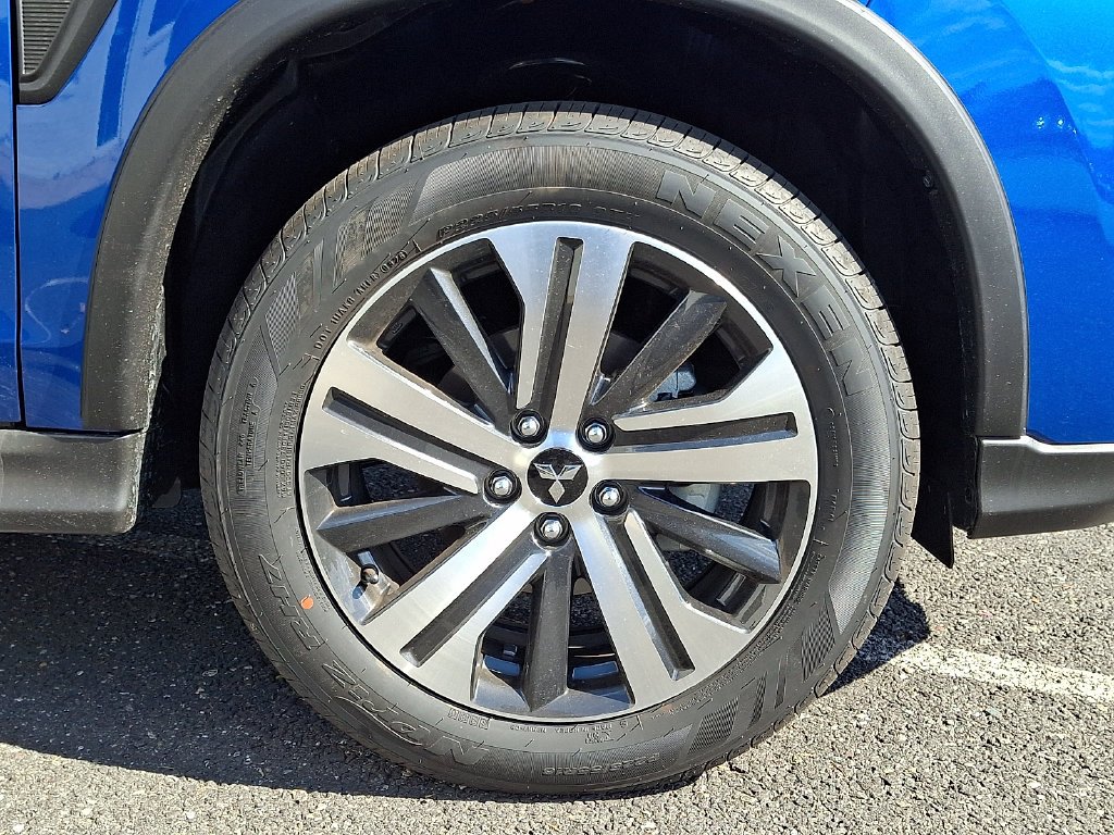 New 2026 Blue Mitsubishi 2.0 ES image 5