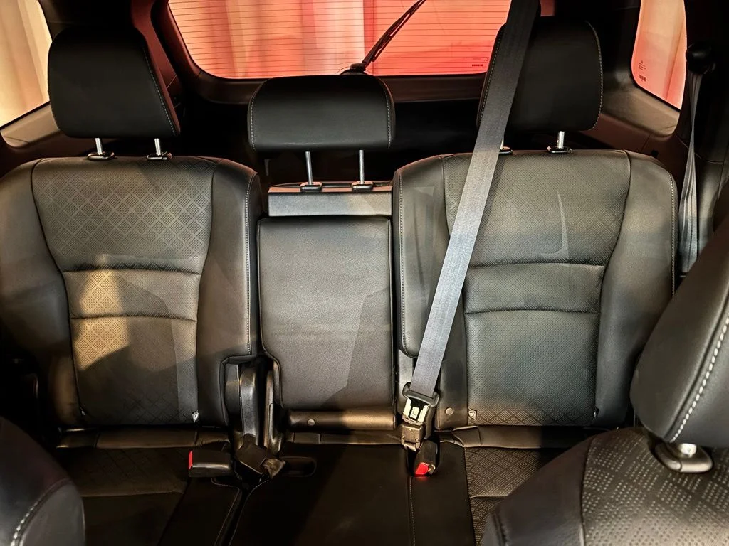 Used 2019 White Diamond Pearl Honda Touring image 25